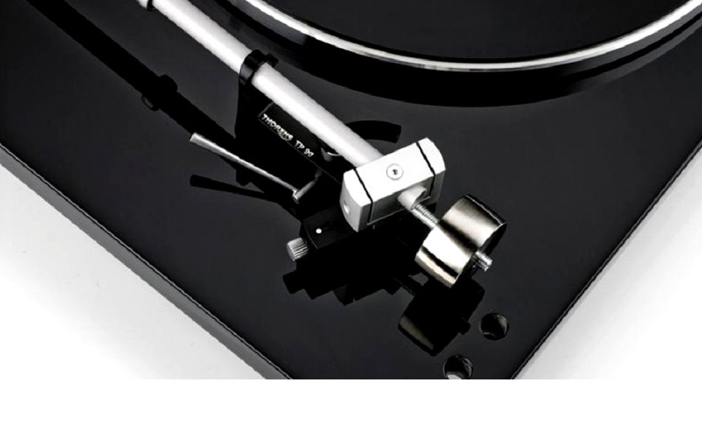 Програвач вінілу Thorens TD 209 High gloss Black