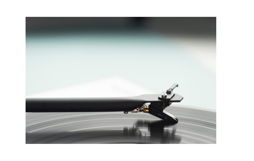 Програвач вінілу Pro-Ject Essential III Digital OM10 Piano