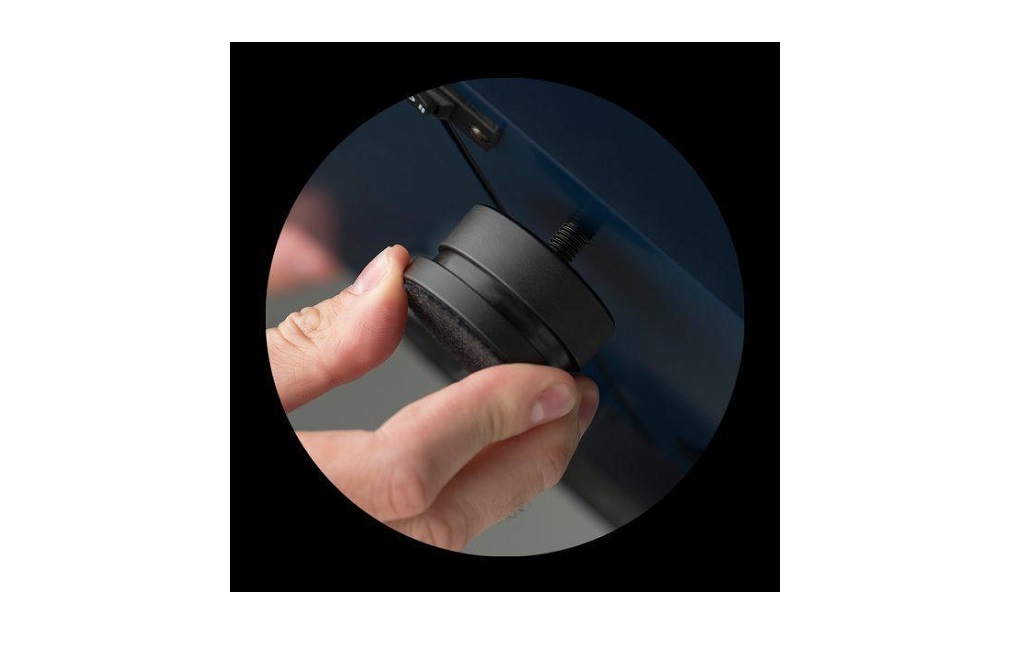 Проигрыватель винила Pro-Ject Debut Carbon EVO 2M-Red Satin White