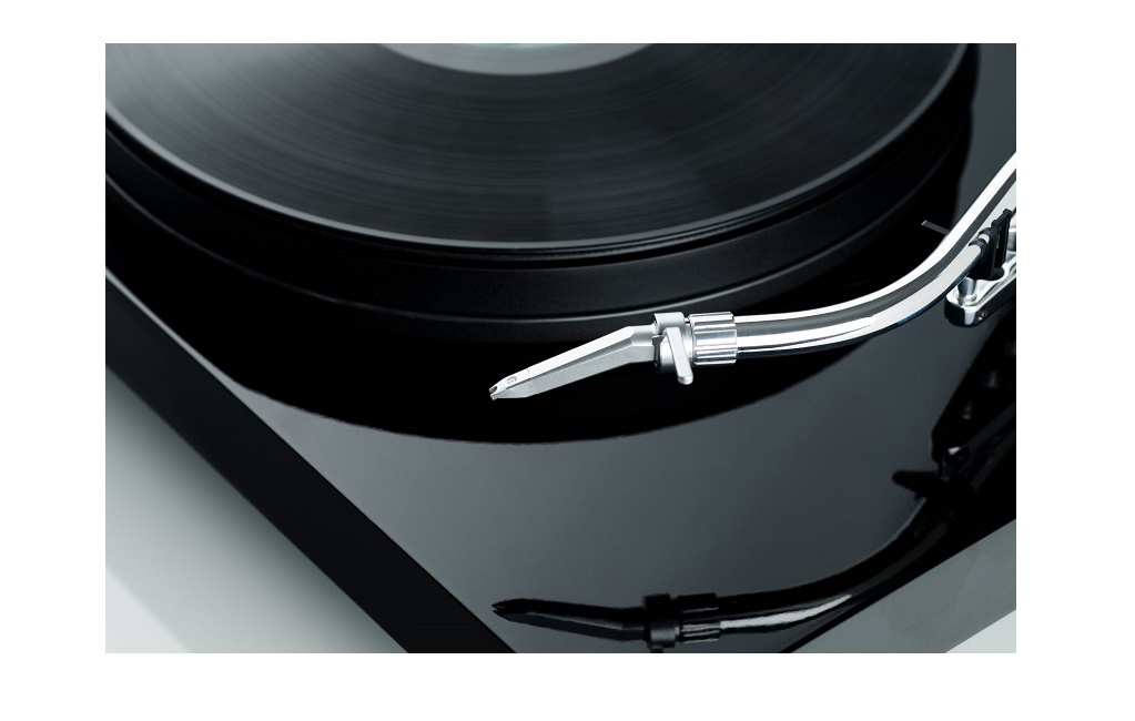 Проигрыватель винила Pro-Ject Debut SB S-Shape Pick-IT S2C Piano