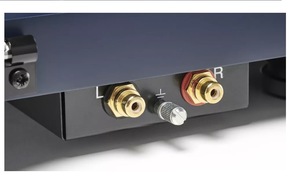 Програвач вінілу Pro-Ject Debut Carbon EVO 2M-Red High Gloss Red