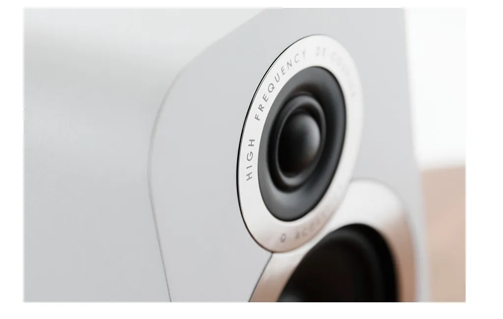Полочная акустика Q Acoustics 3010i (QA3518) Arctic White