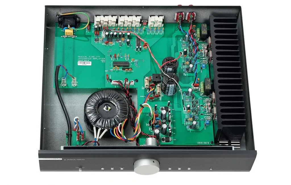 Стерео усилители MUSICAL FIDELITY M2SI Silver