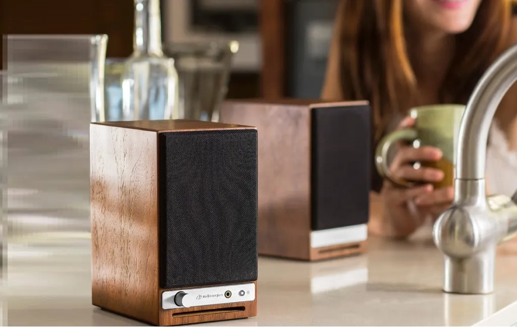 Активная полочная акустика Audioengine HD3-Walnut