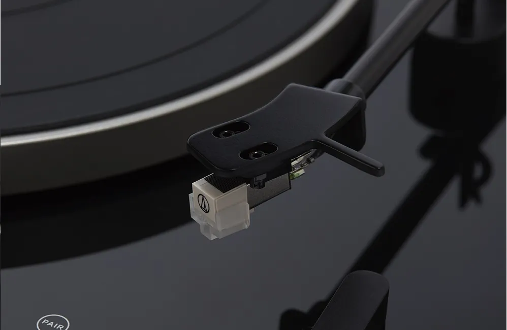 Програвач вінілу Aiwa APX-680BT