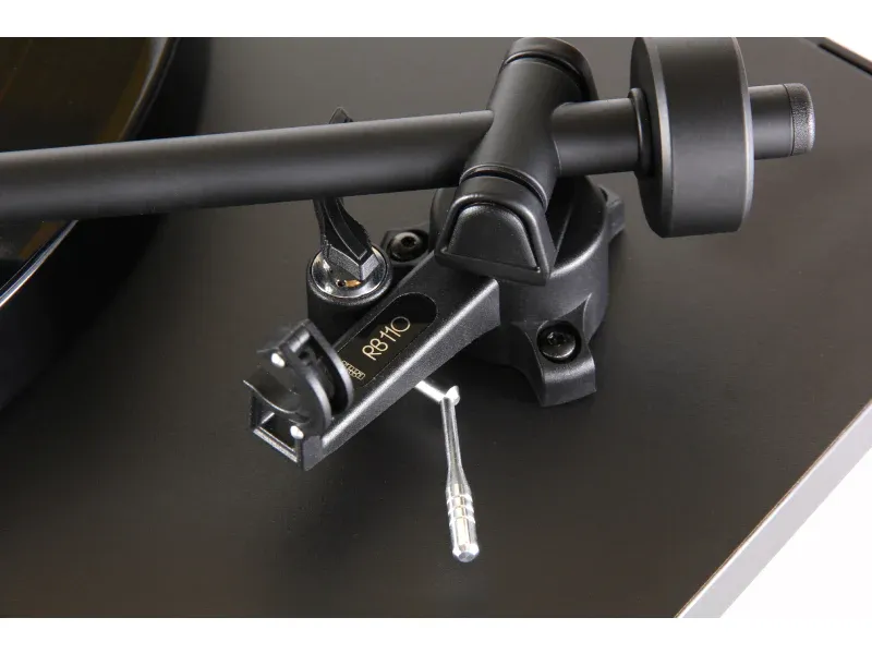 Програвач вінілу Rega Planar 1 PLUS Black