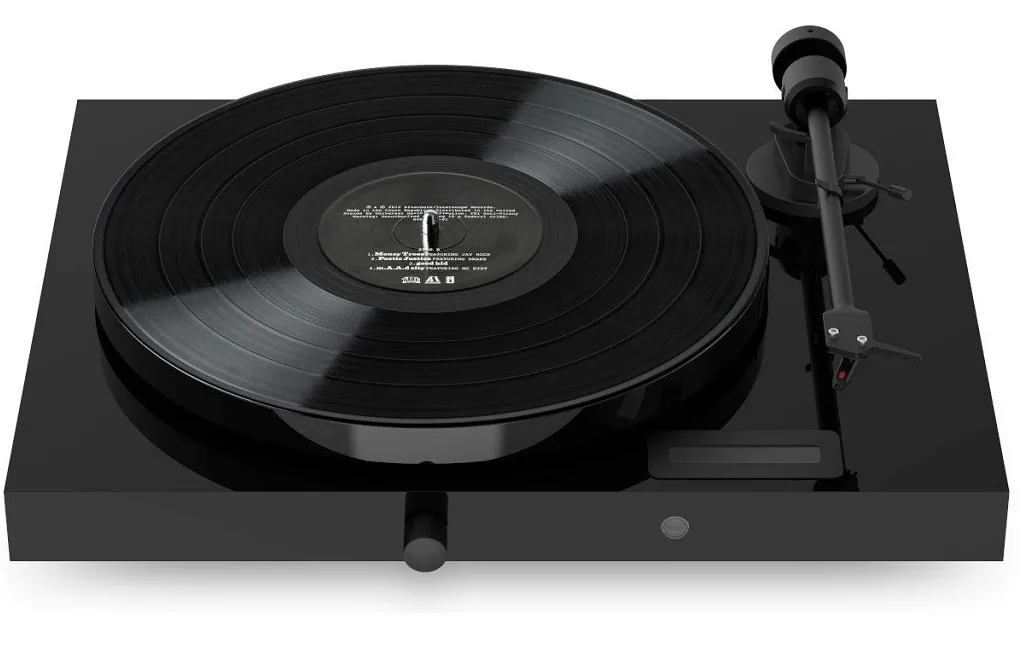 Програвач вінілу Pro-Ject Juke Box E1 OM5e Piano