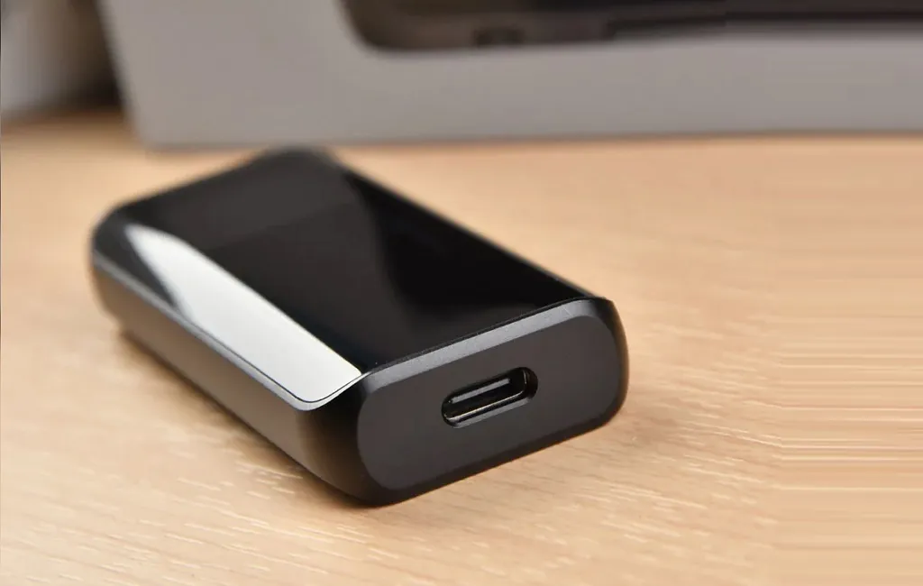 Підсилювачі для навушників FIIO BTR15 Black