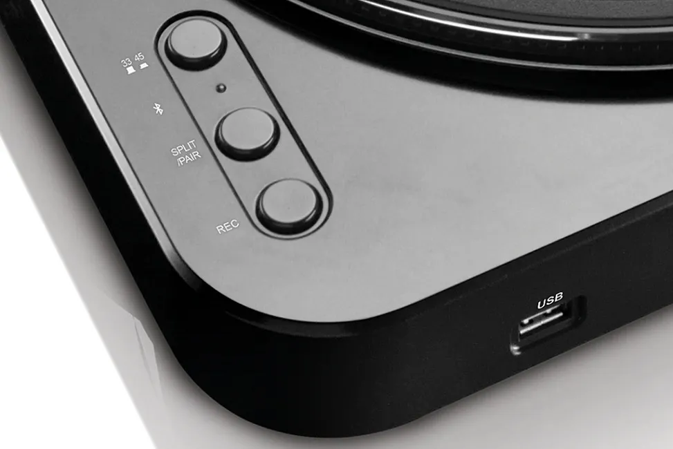 Проигрыватель винила Lenco LBT-120BK