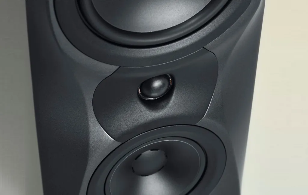 Напольная Акустика Dynaudio confidence 50 Smoke High Gloss