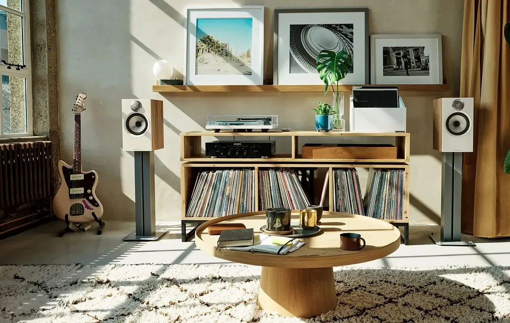 Полочная акустика Bowers & Wilkins 607 S3 Oak
