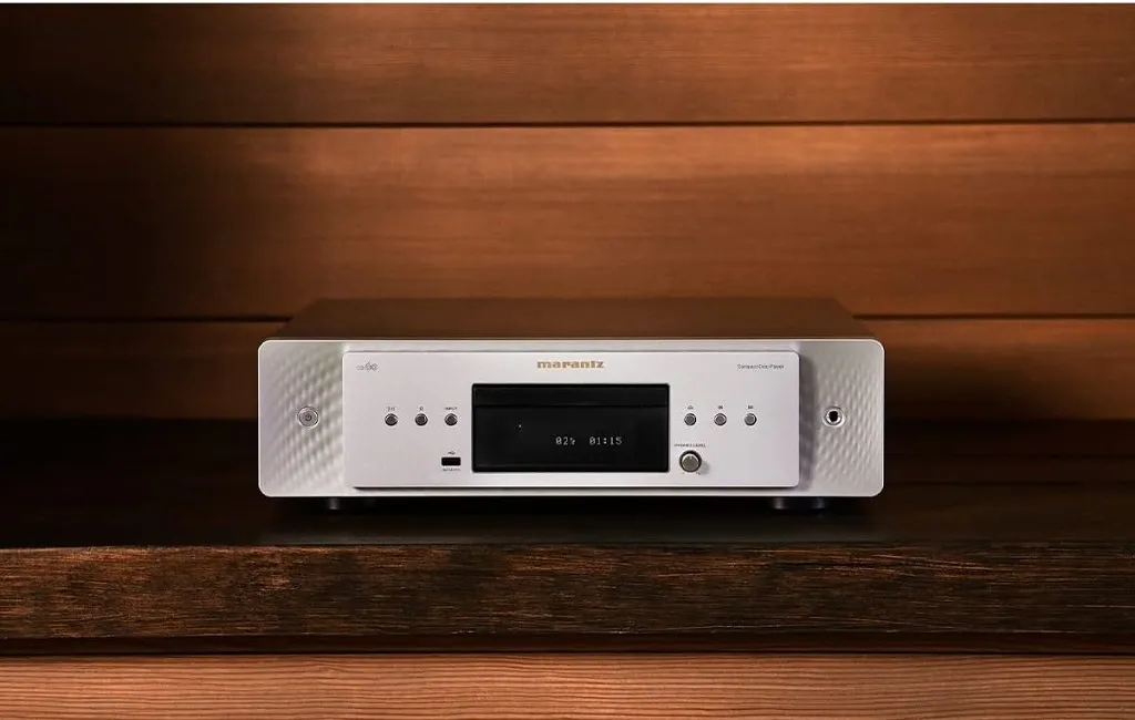 CD проигрыватели Marantz CD60 Silver Gold
