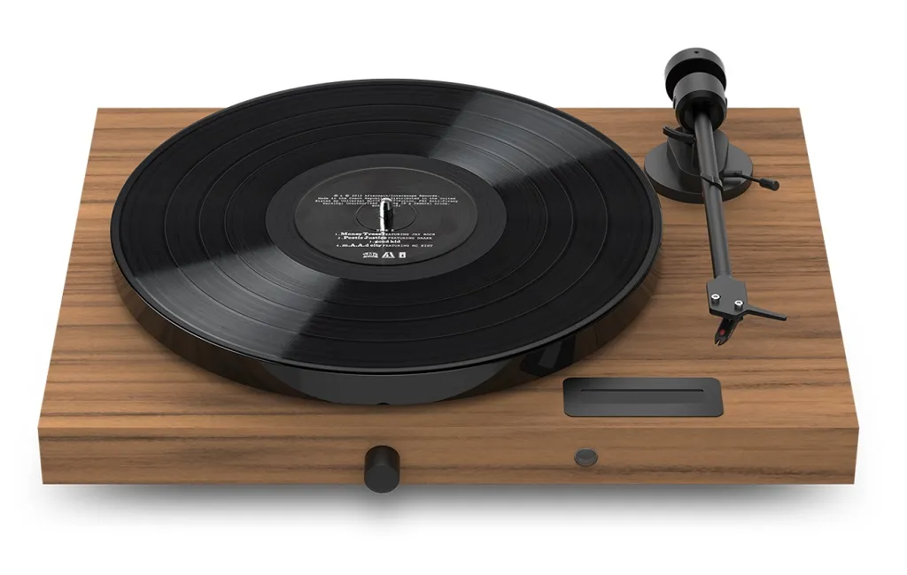 Проигрыватель винила Pro-Ject Juke Box E1 OM5e Walnut