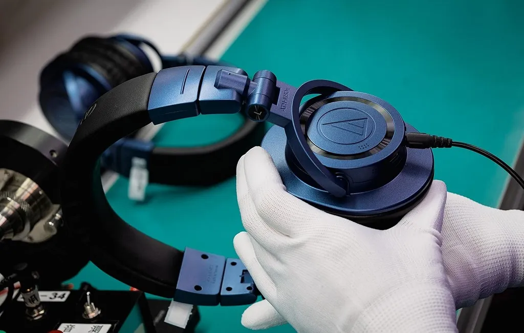 Навушники закриті Audio-Technica ATH-M50XBT2DS