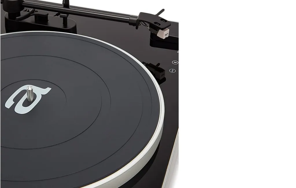 Програвач вінілу Aiwa APX-790BT/BK