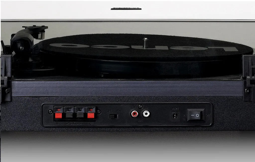 Проигрыватель винила Lenco LS-301BK