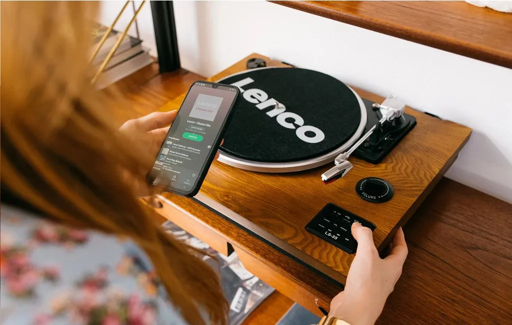 Програвач вінілу Lenco LS-55WA