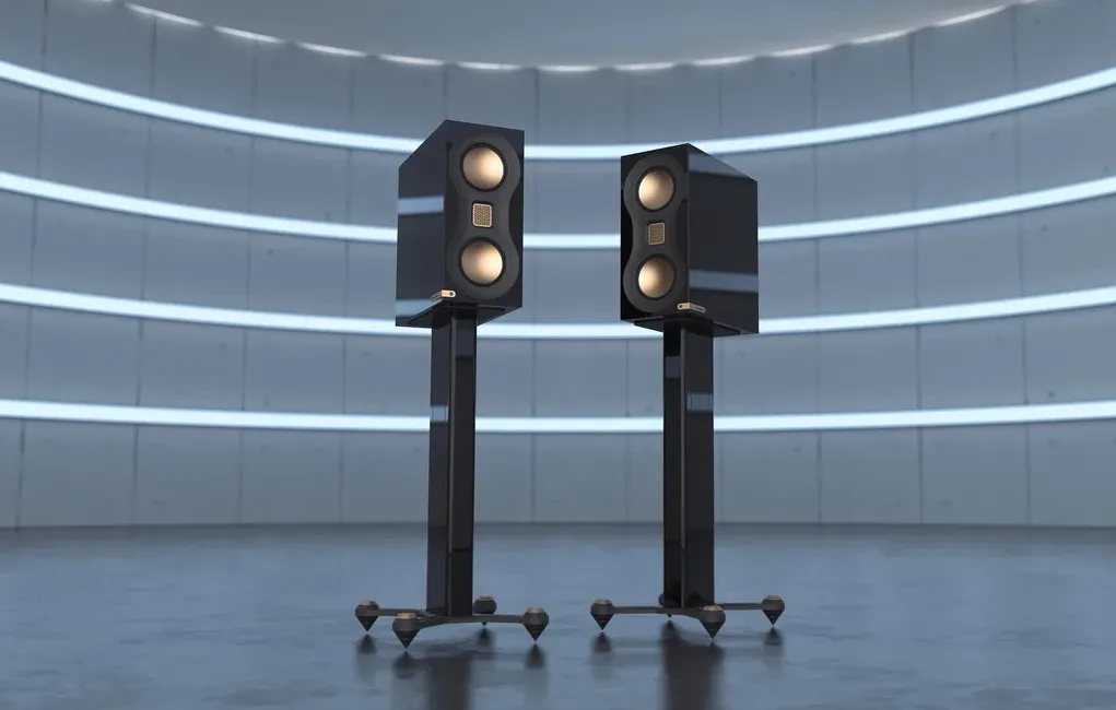 Полочна акустика Monitor Audio Studio 89 Black Gloss