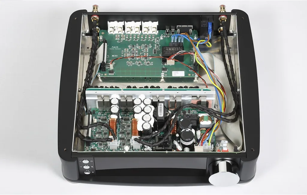 Стерео підсилювачі Aavik I-180