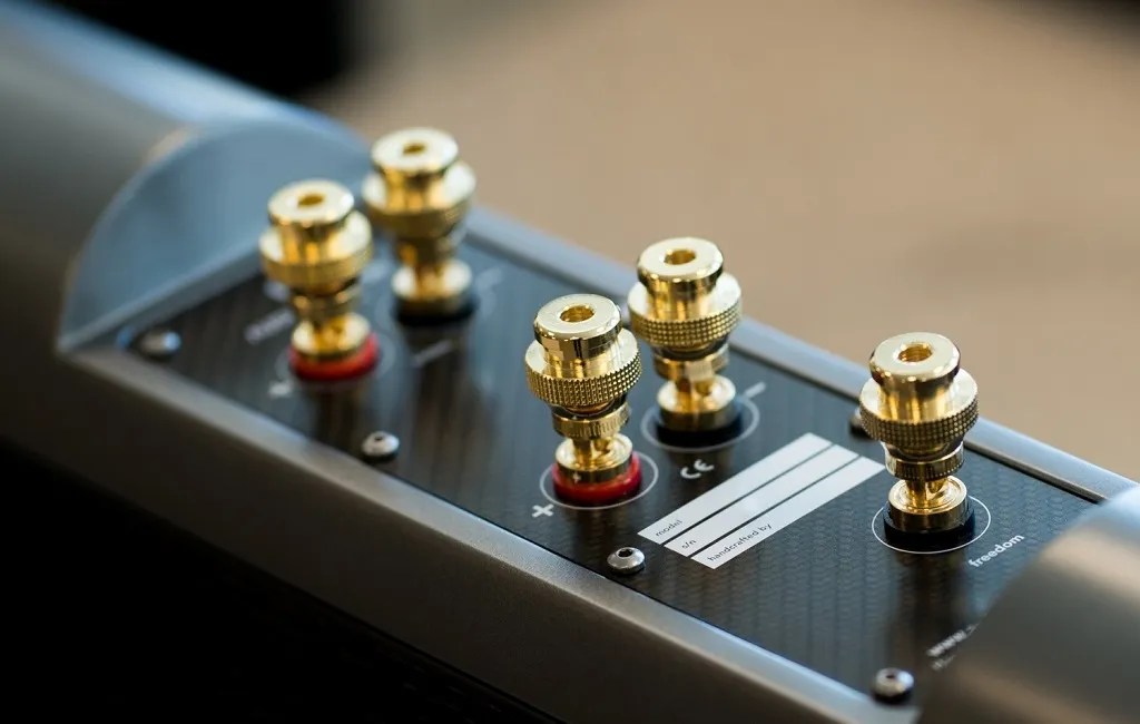 Підлогова Акустика Audiovector R3 Arrete Black Ash