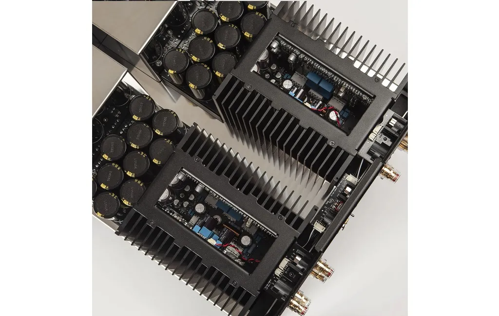 Підсилювачі потужності Electrocompaniet AW 800 M