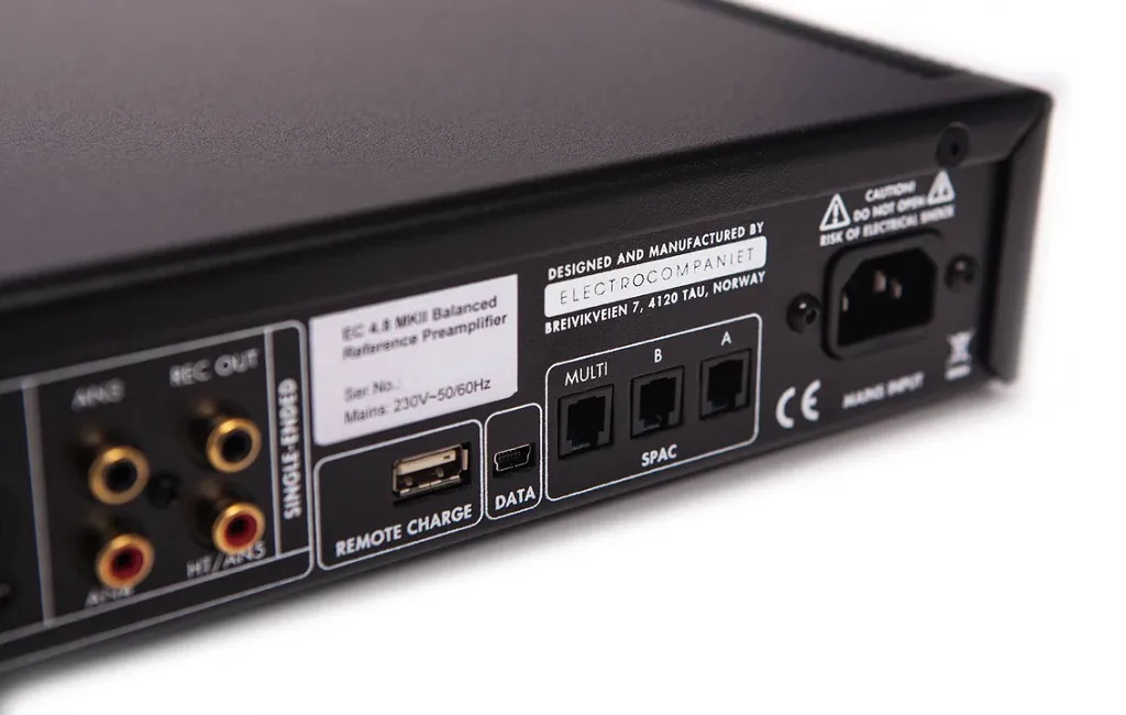 Предварительные усилители Electrocompaniet EC4.8 MKII Reference