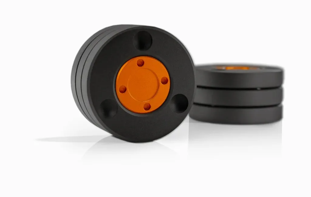 Антивібраційні підставки для апаратури Axxess Noir