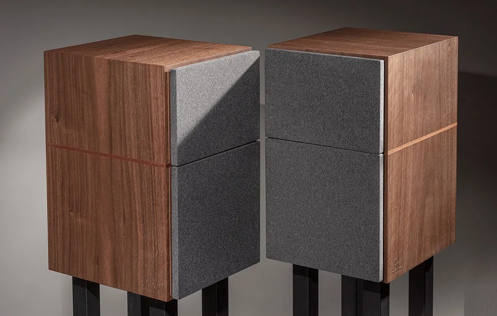 Полочная акустика REVIVAL AUDIO ATALANTE 3 WALNUT