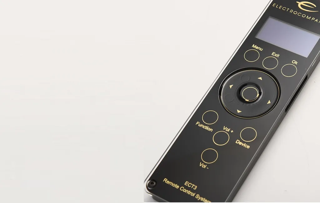 Попередні підсилювачі Electrocompaniet EC4.9. Referance 6 channel