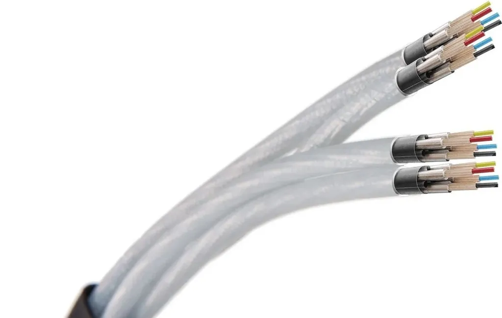 Акустические кабели QED XT25 BI-WIRE SPEAKER CABLE 30M