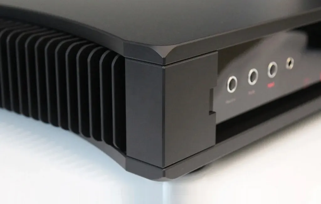 Стерео усилители Rega AETHOS Black