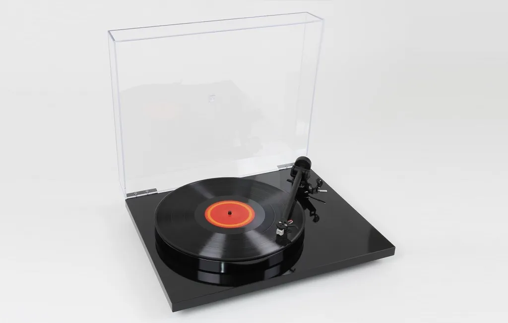 Проигрыватель винила Rega Planar 1 PLUS ECO DECK Black