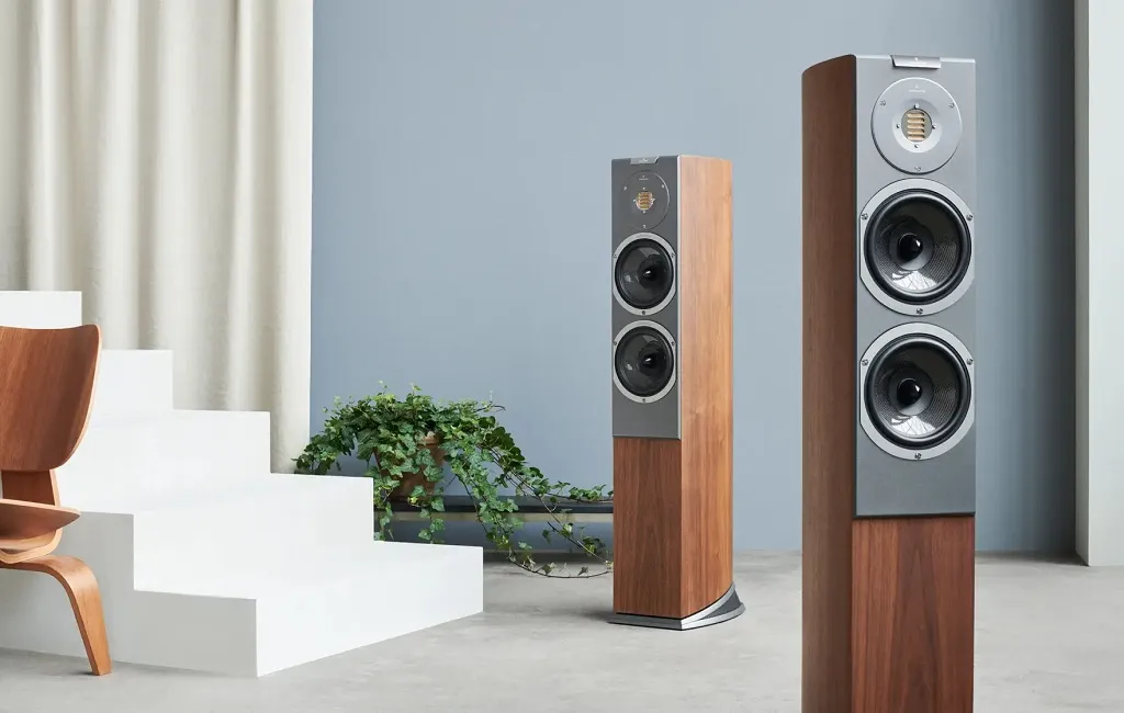 Підлогова Акустика Audiovector R3 Arrete Italian Walnut