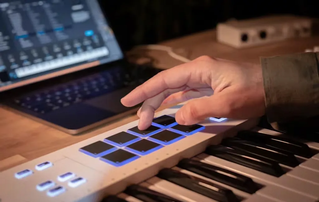 MIDI-клавіатури Arturia KeyLab Essential 49 mk3 (White)