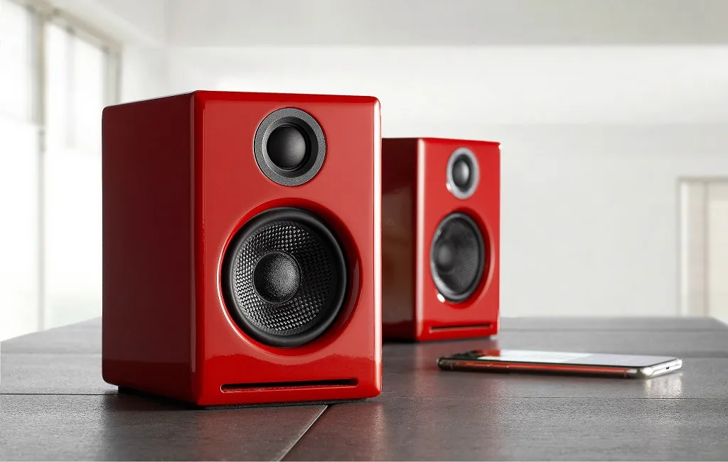 Активная полочная акустика Audioengine A2+BT Red