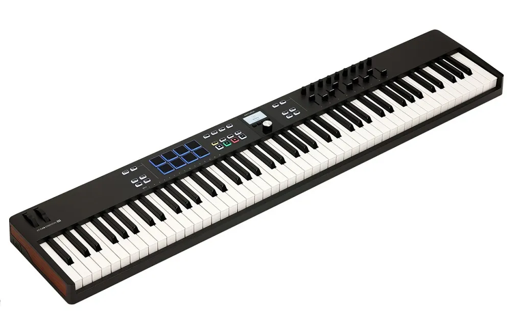 MIDI-клавіатури Arturia KeyLab Essential 88 Black Edition
