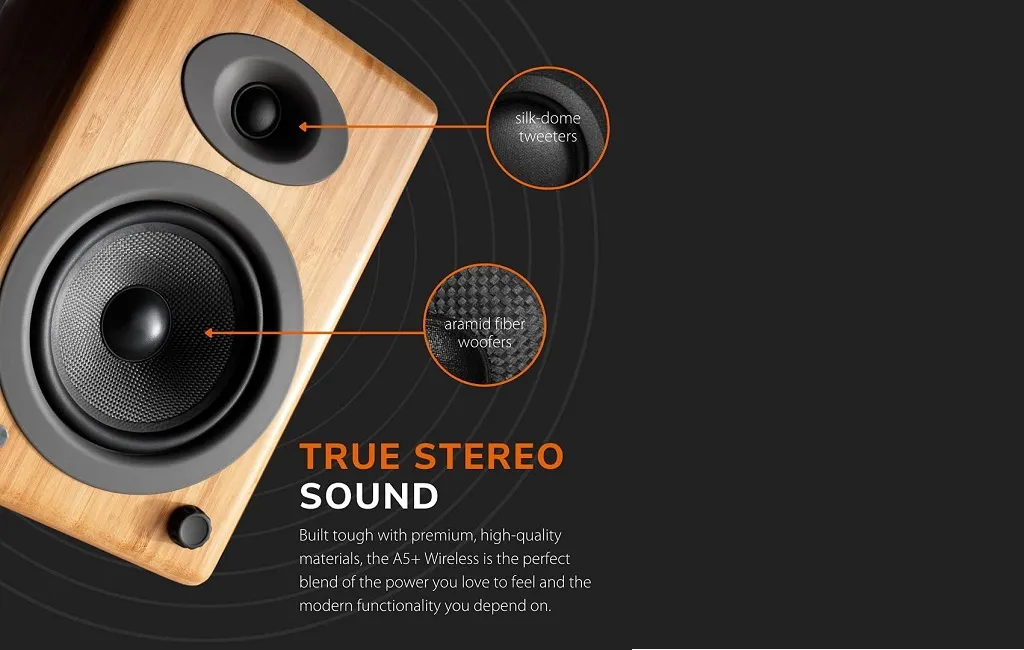 Активна полична акустика Audioengine A5+BT Bamboo