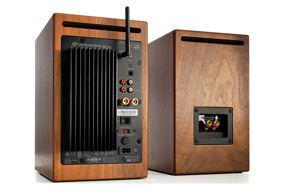 Активная полочная акустика Audioengine HD6-Walnut