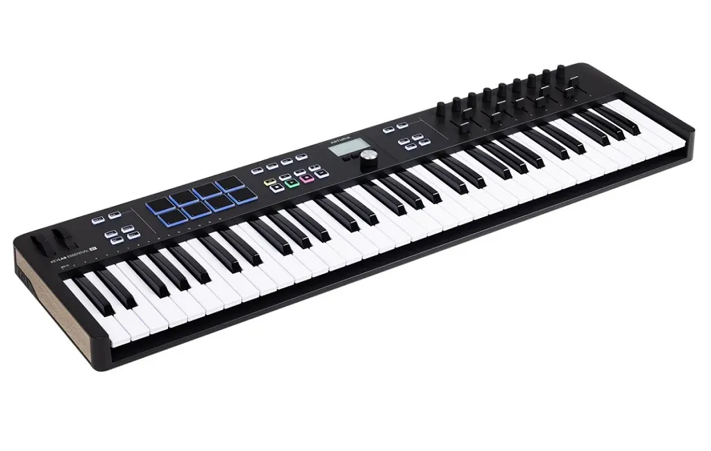 MIDI-клавиатуры Arturia KeyLab Essential 61 mk3 (Black) + Arturia Pigments