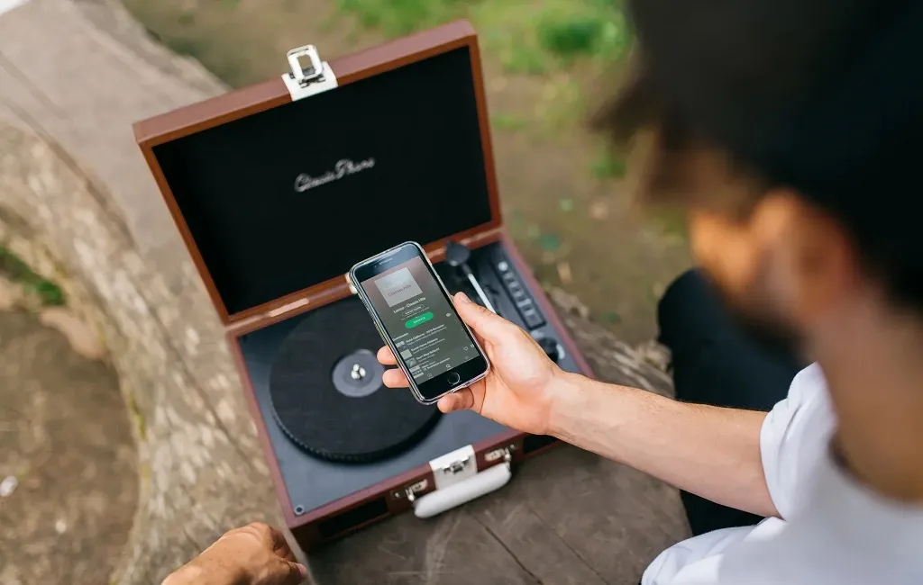 Програвач вінілу Lenco TT-120BNWH