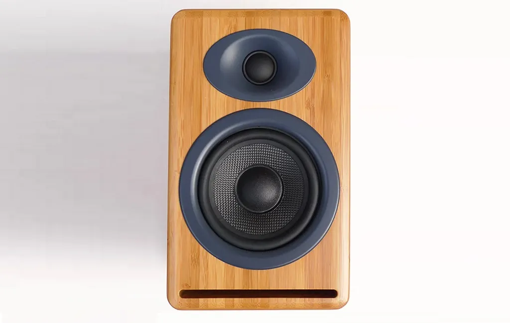 Полочна акустика Audioengine P4-Natural Bamboo