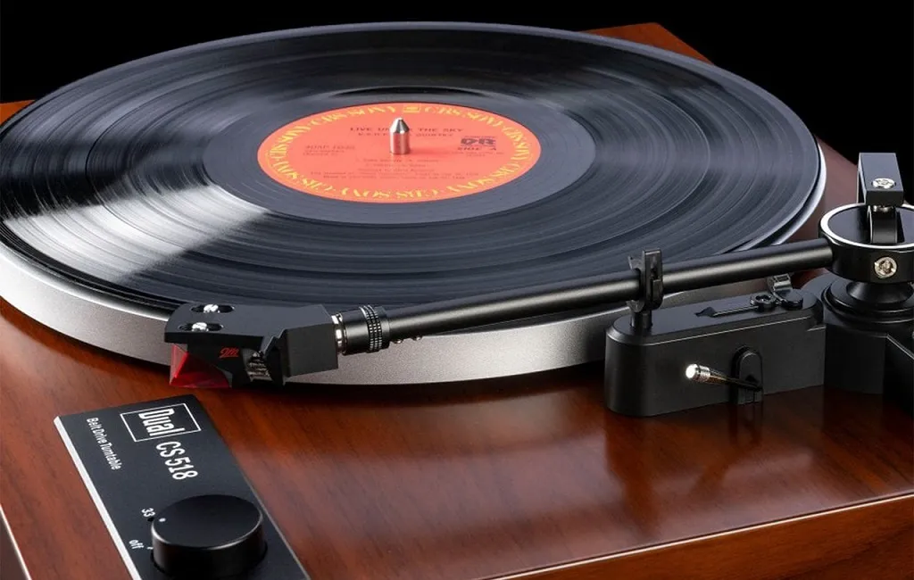 Проигрыватель винила Dual CS 518 Walnut