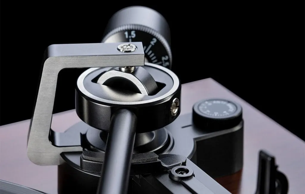 Проигрыватель винила Dual CS 518 Walnut