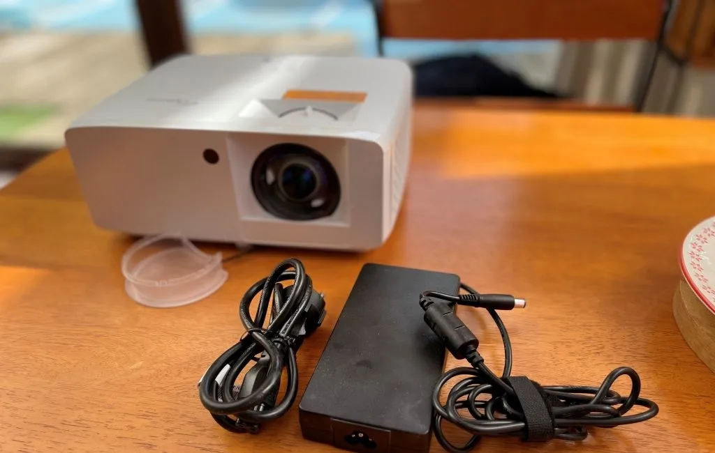 Відеопроектори OPTOMA GT2000HDR (short throw)