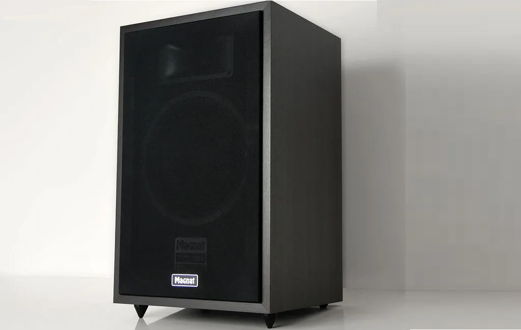 Активна підлогова акустика MAGNAT Transpuls 800A Black