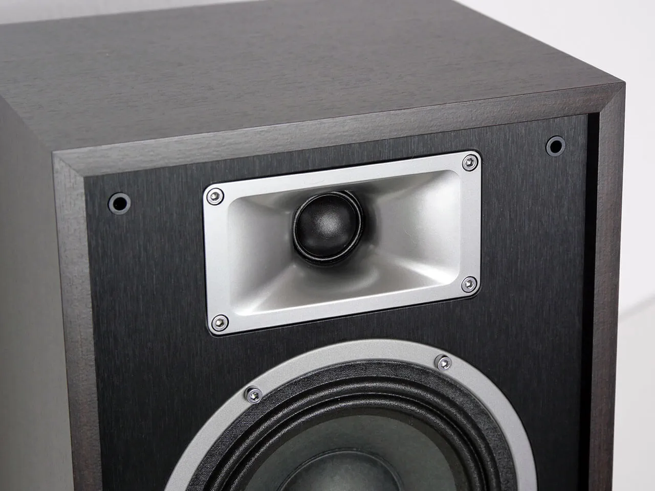 Активна підлогова акустика MAGNAT Transpuls 800A Black