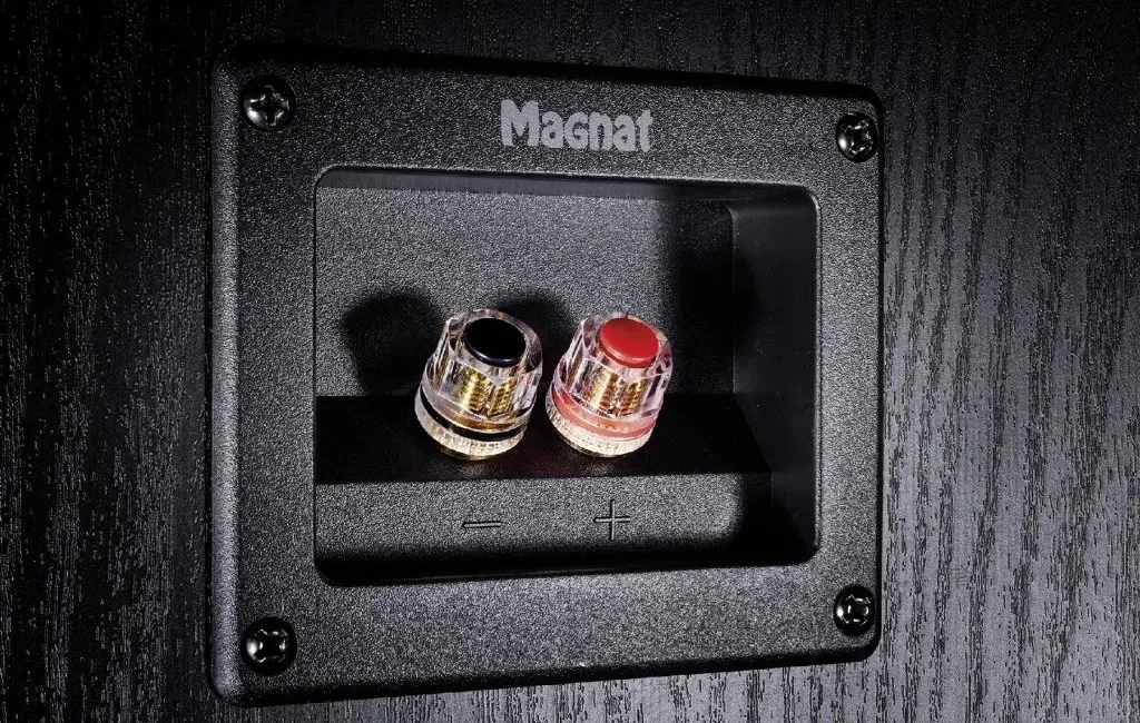 Полочная акустика Magnat Monitor S30 black