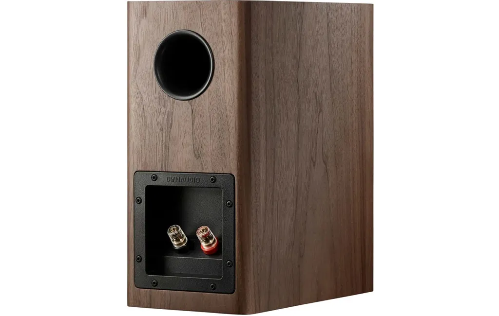 Полочная акустика Dynaudio Evoke 10 Walnut Wood