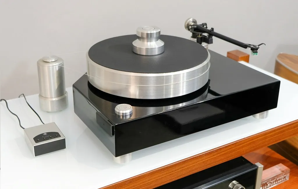 Проигрыватель винила Acoustic Solid Classic Wood Black