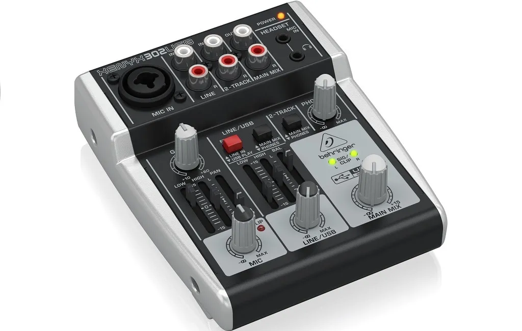 Микшерный пульт Behringer XENYX 302USB